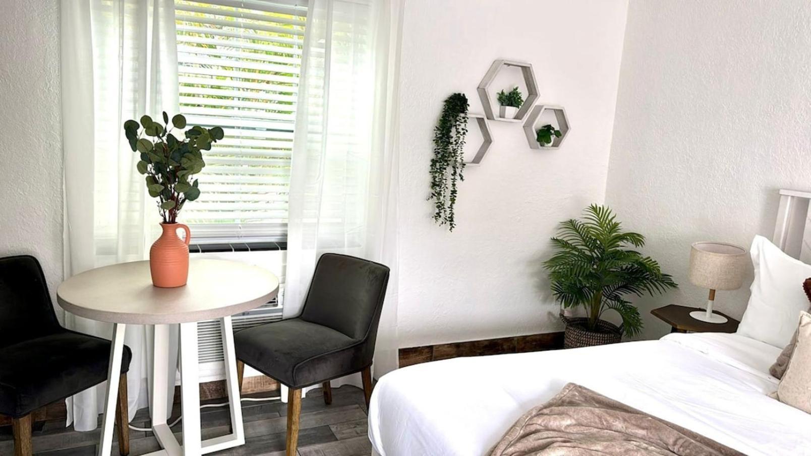 1K Bed Studio Apt With Shared Pool 06 Clearwater Buitenkant foto