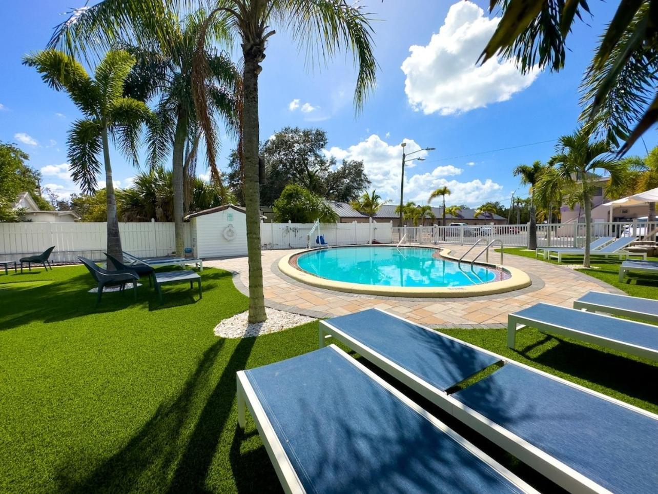 1K Bed Studio Apt With Shared Pool 06 Clearwater Buitenkant foto