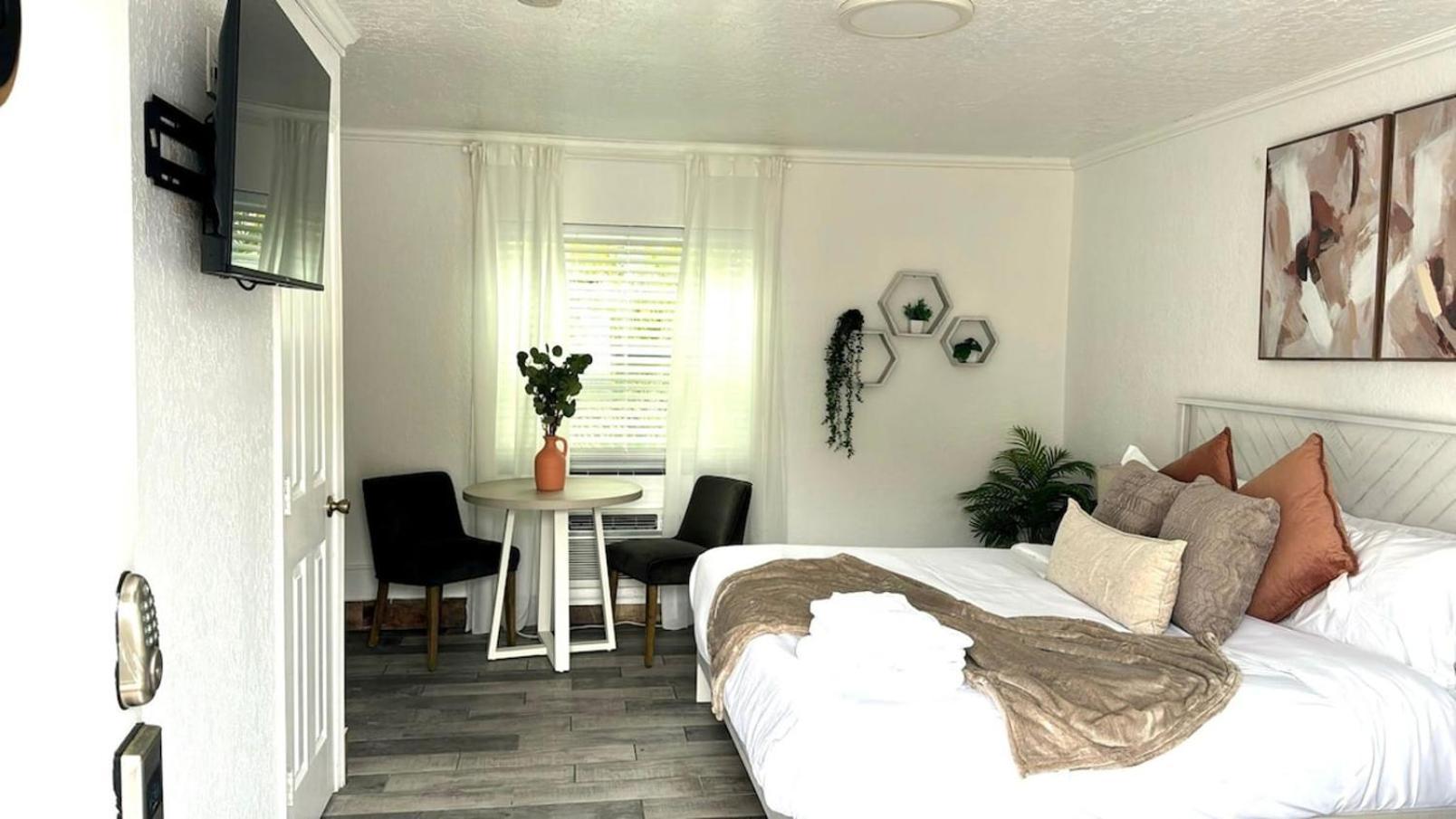 1K Bed Studio Apt With Shared Pool 06 Clearwater Buitenkant foto