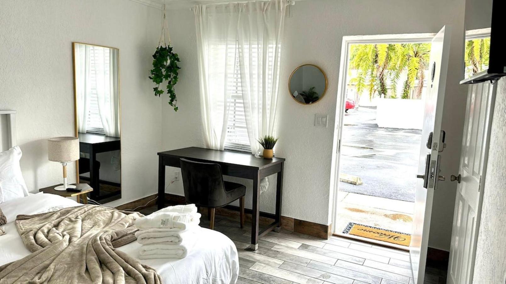 1K Bed Studio Apt With Shared Pool 06 Clearwater Buitenkant foto